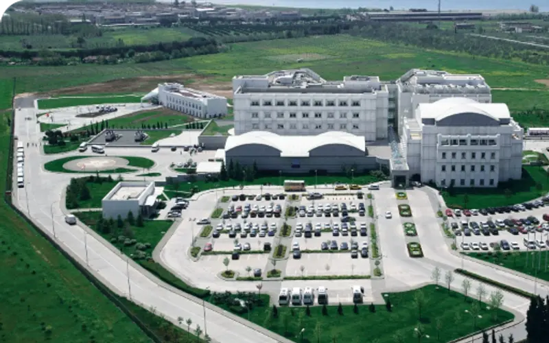 Здание клиники Anadolu Medical Center